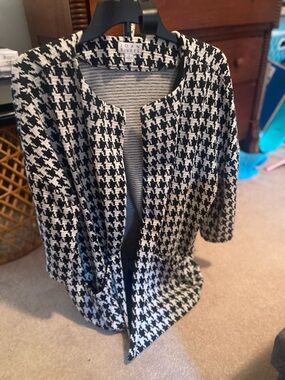 Joan Rivers Black & White Houndstooth Open Cardigan
